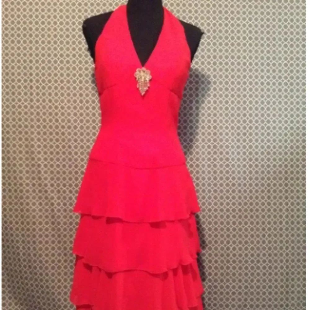 PRICE REDUCED NWOT Princess Collection in Red Size 4 - Picture 1 of 1